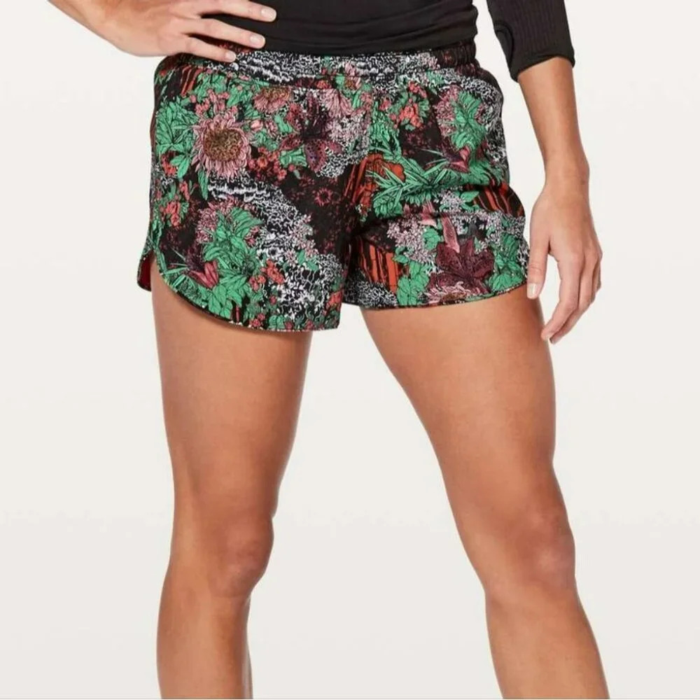 Lululemon Choose A Side Short Ruby Red Zen Garden Floral Multi 3" Inseam Size 6 - Picture 3 of 15